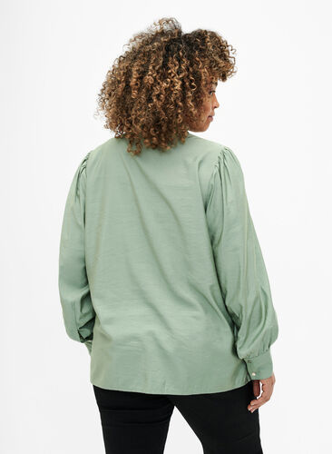 Viscose shirt blouse with ruffles, Green Bay, Model image number 1