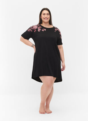 Cotton nightdress with floral print, Black, Model image number 2