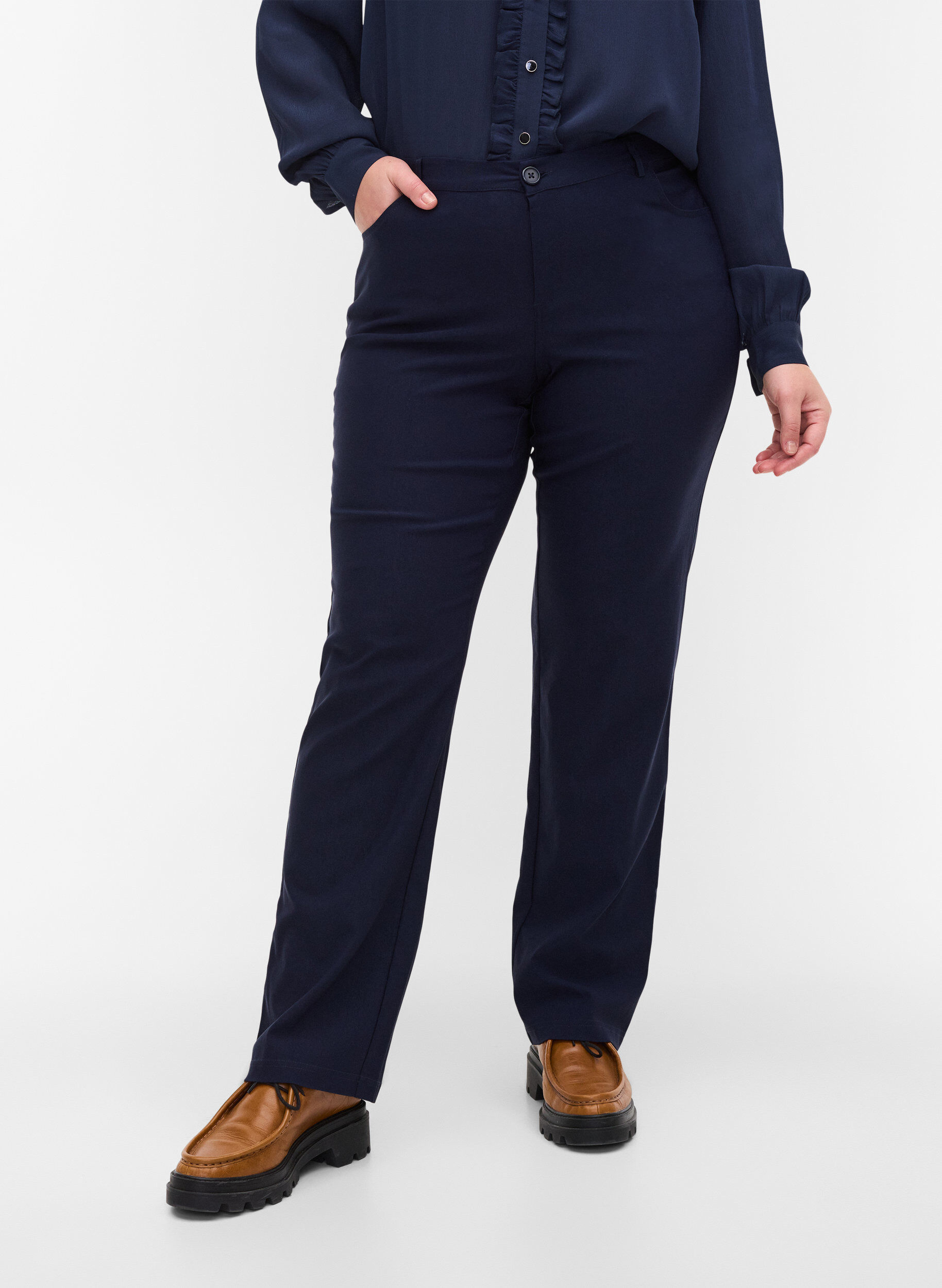 Zizzifashion Classic viscose blend trousers, Blue, Model image number 3