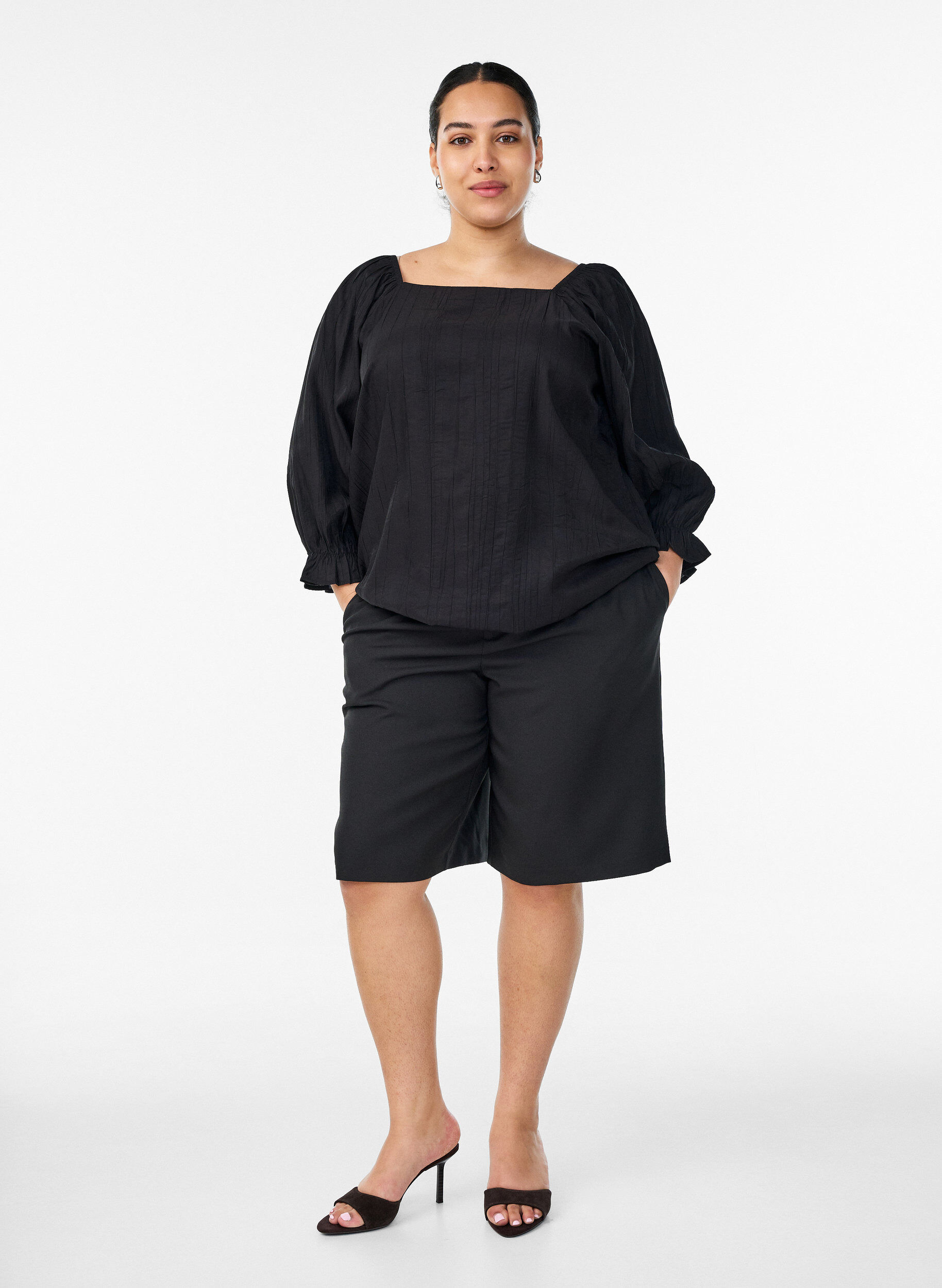 Zizzifashion Viscose blouse with a square neck and 3/4-sleeves, Black, Model image number 1
