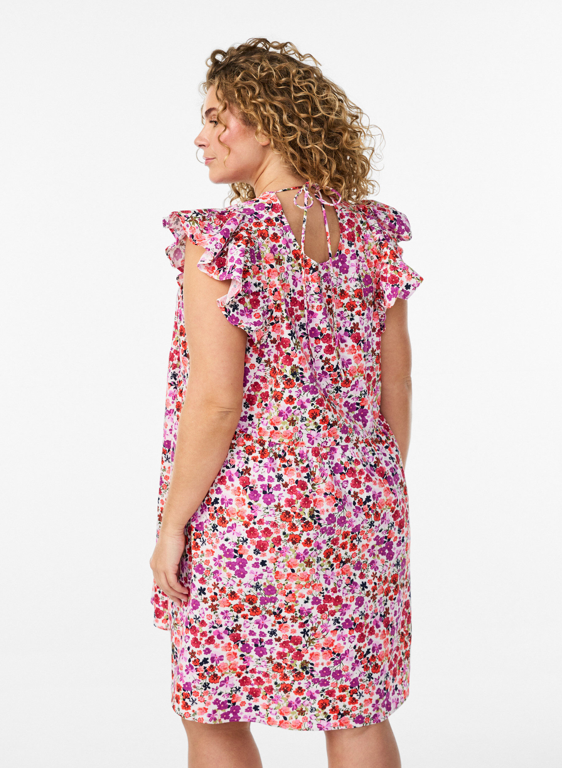 Zizzifashion Floral cotton dress with ruffles and V-neck, Pink, Model image number 2