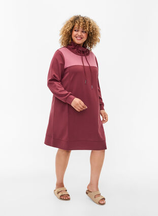 Jumper dress with colour-block, Red Mahogany/RoseBr., Model image number 2