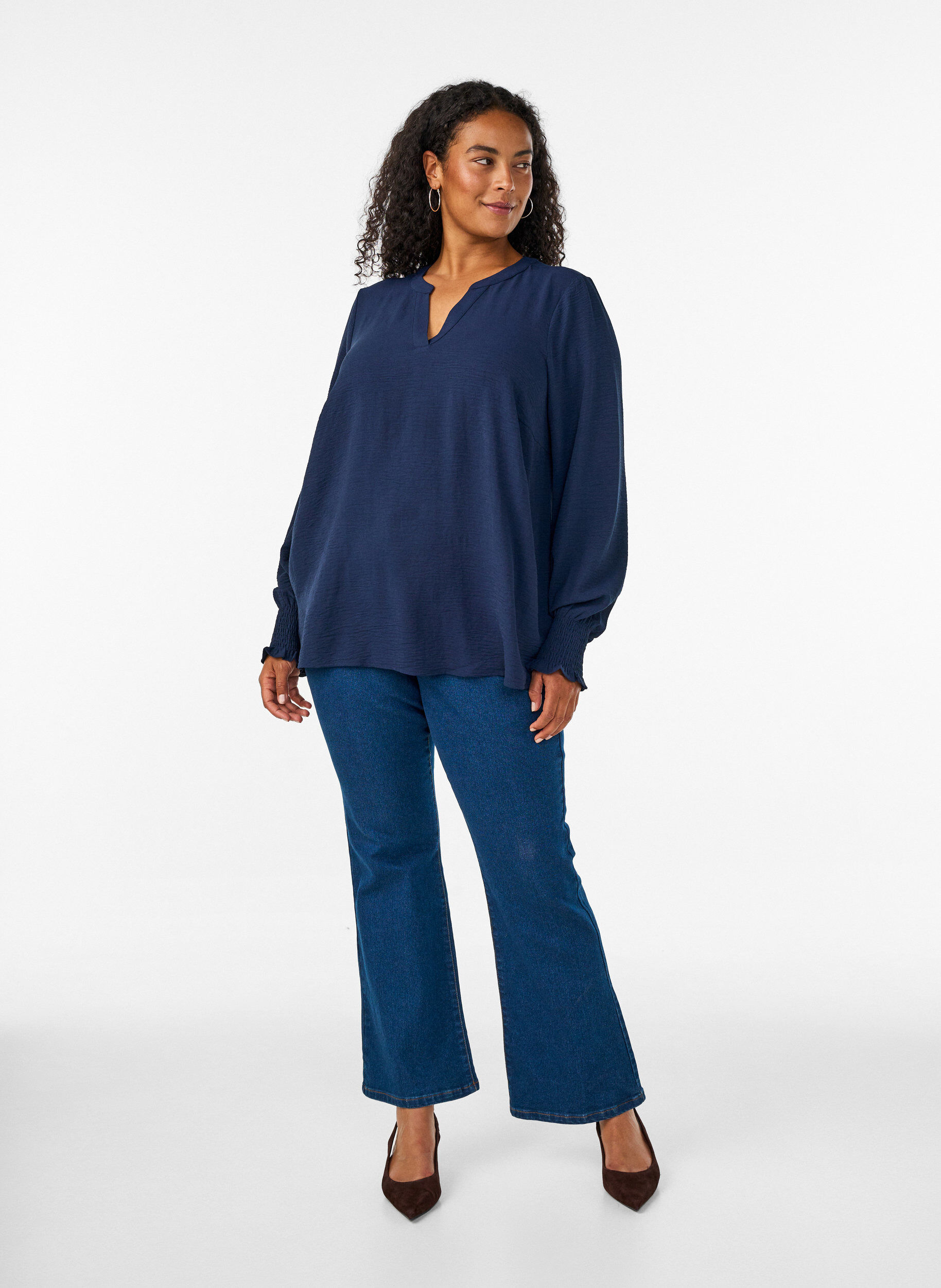 ZizzifashionBlouse with smock cuffs and V-neck, Blue, Model image number 1