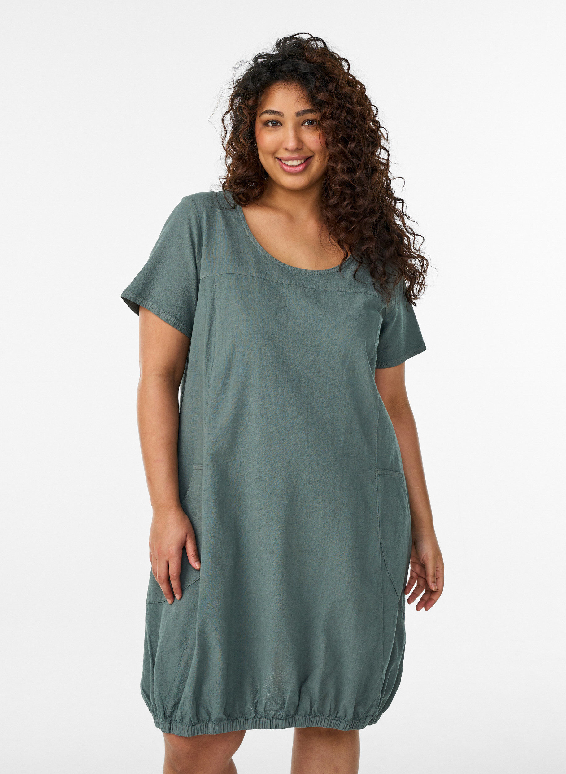 Short-sleeved cotton dress, Green, Model