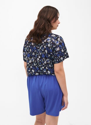 FLASH - Loose shorts with pockets, Dazzling Blue, Model image number 1