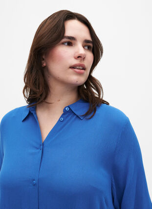 Viscose shirt dress with short sleeves, Victoria blue, Model image number 2