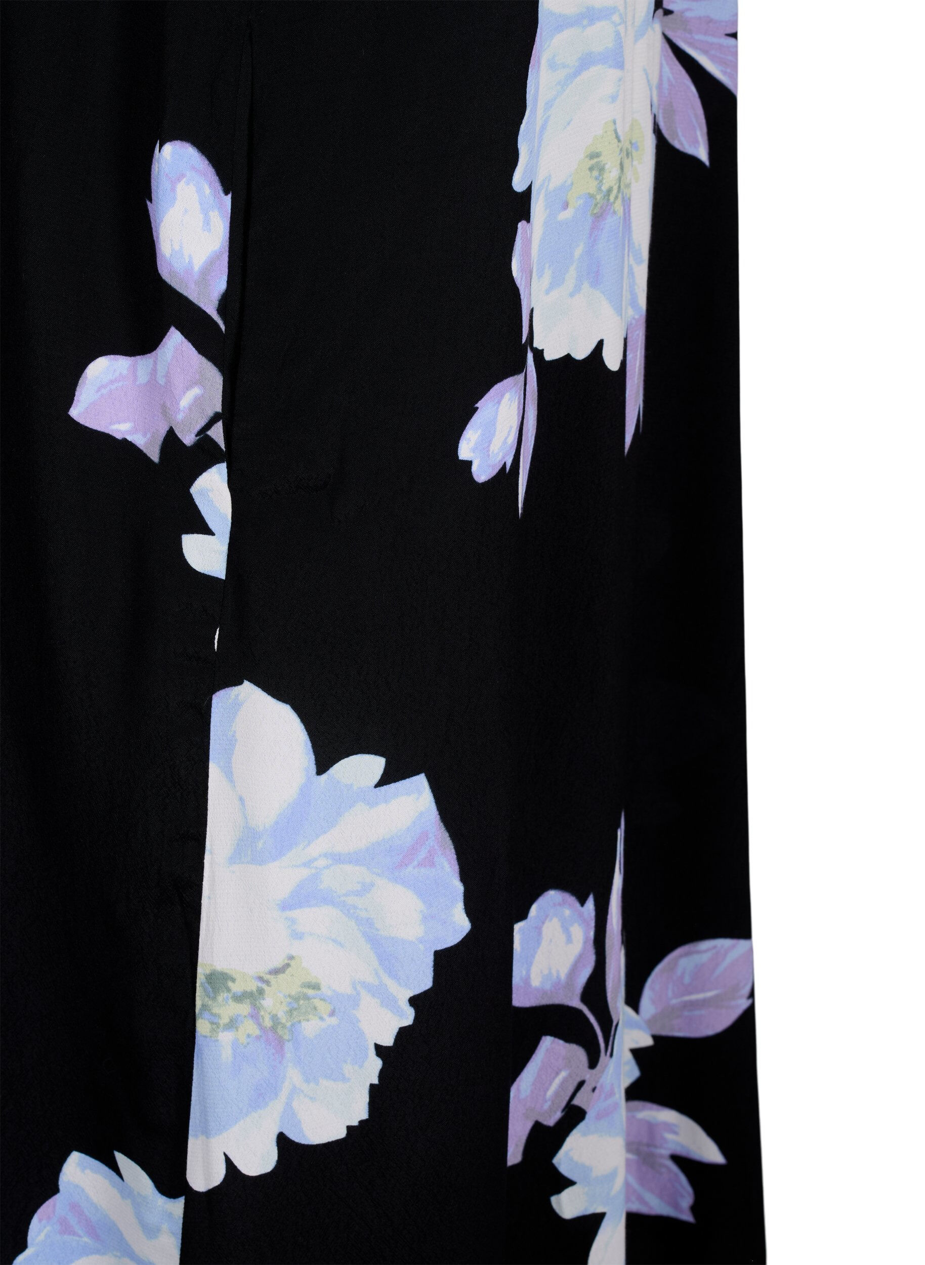 Zizzifashion Floral viscose dress with short sleeves, Black Big Flower AOP, Packshot image number 3