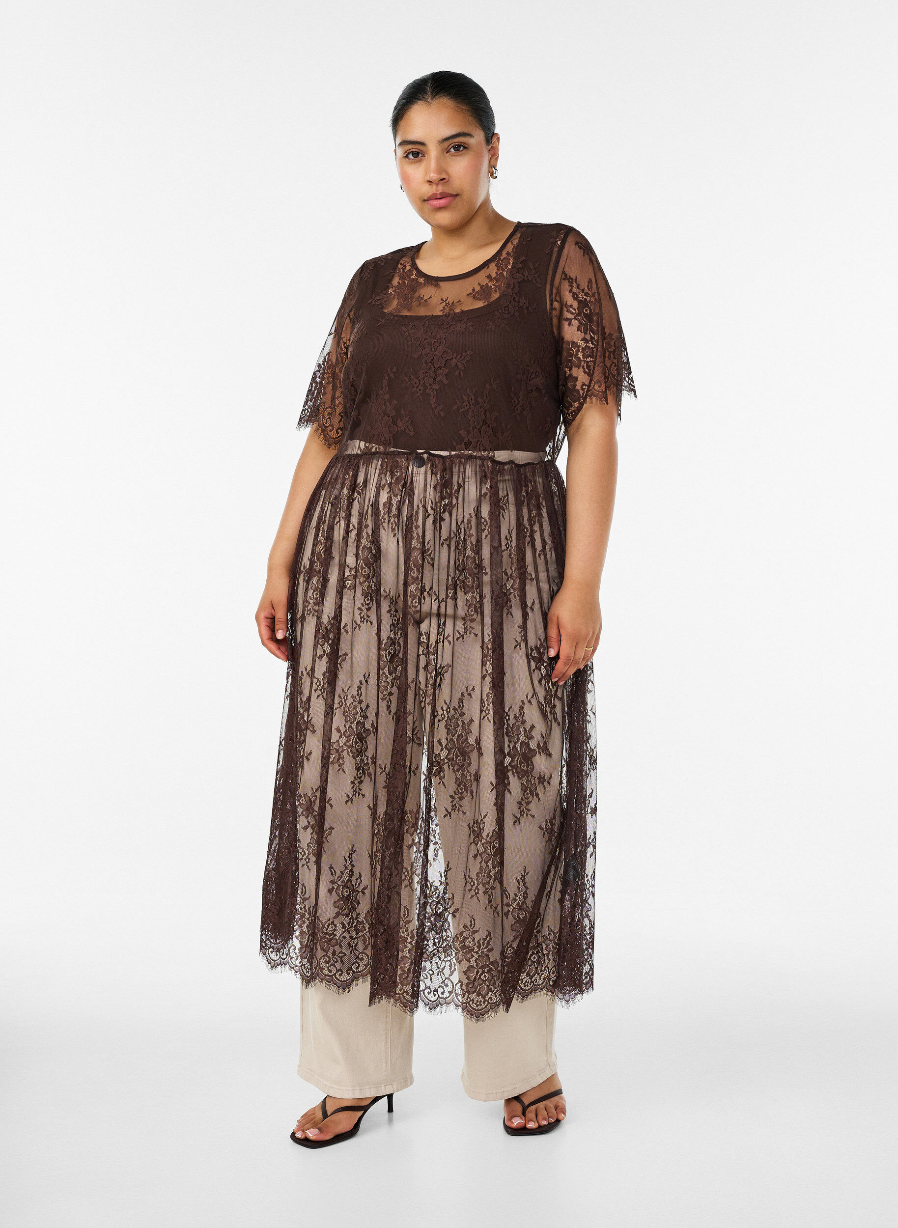 Sheer lace midi dress with short sleeves, Brown, Model
