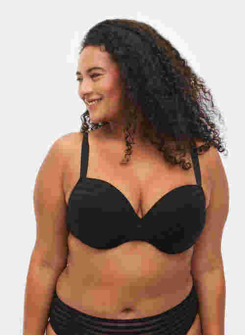 Padded bra with underwire