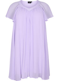 Loose dress with short sleeves