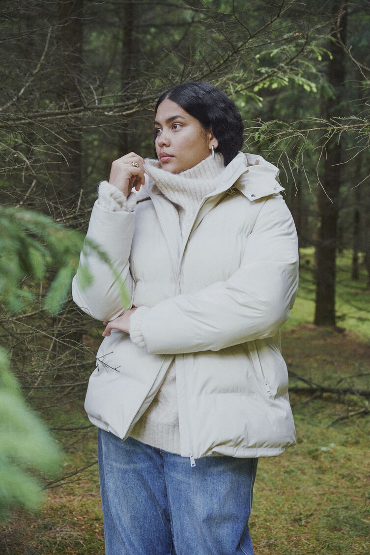 Soft Nordic winter style, , Model