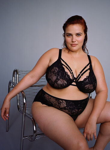 Full cover bra with lace and strings, Black, Image image number 0
