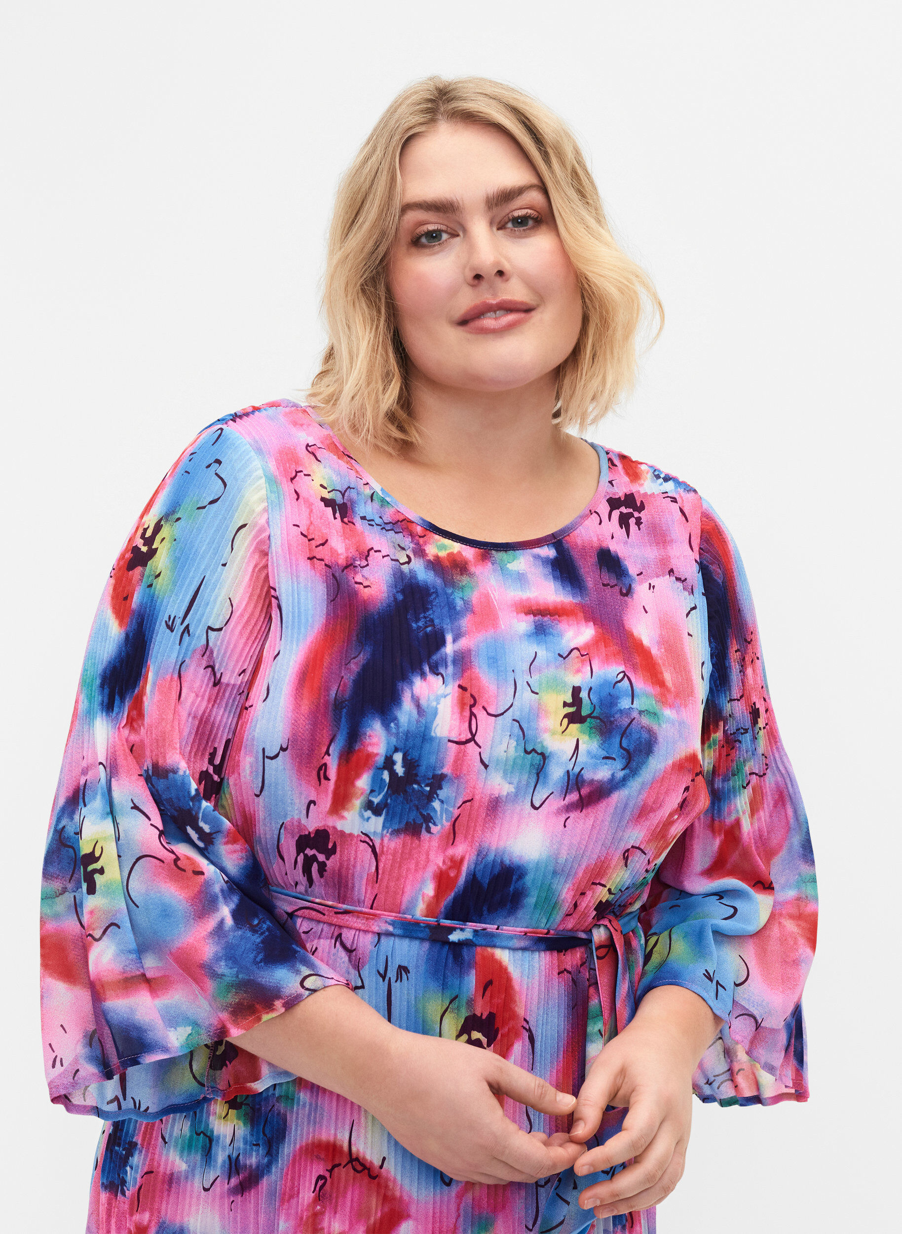 Zizzifashion Printed pleated dress with tie string, Lavender Space AOP, Model image number 2