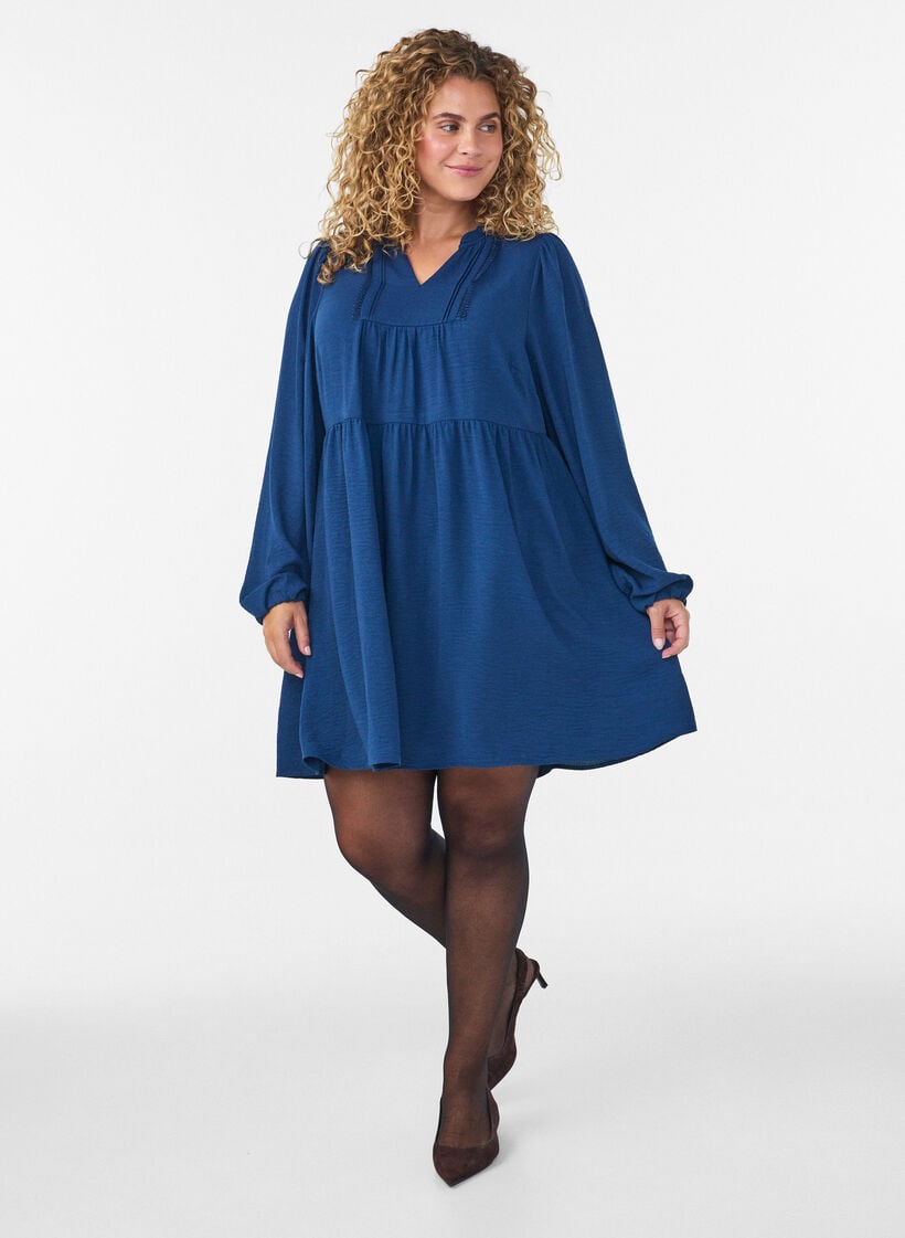 A-line dress with an empire line, Blue, Model image number 1