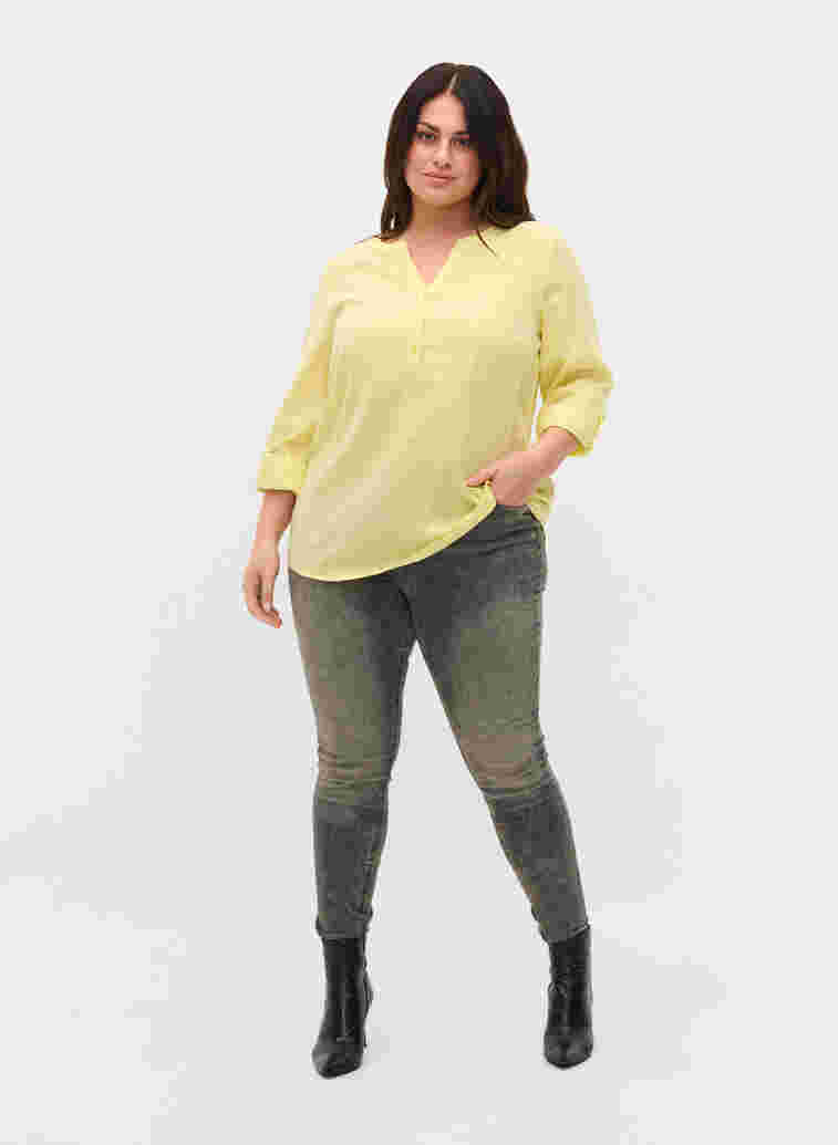 Shirt blouse in cotton with a v-neck, Yellow, Model image number 2