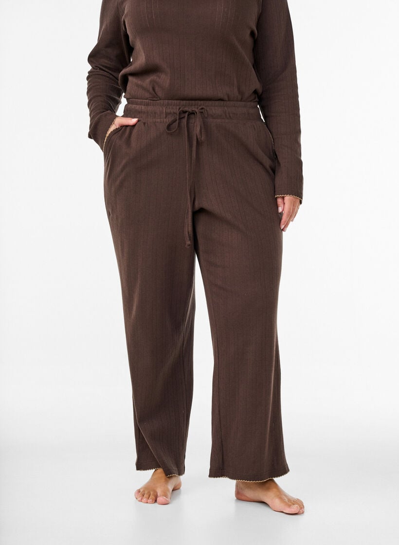 Organic cotton pyjama bottoms with eyelet embroidery, Brown, Model image number 3