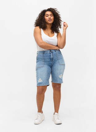 Close-fitting denim shorts with slit details, Light blue denim, Model image number 2