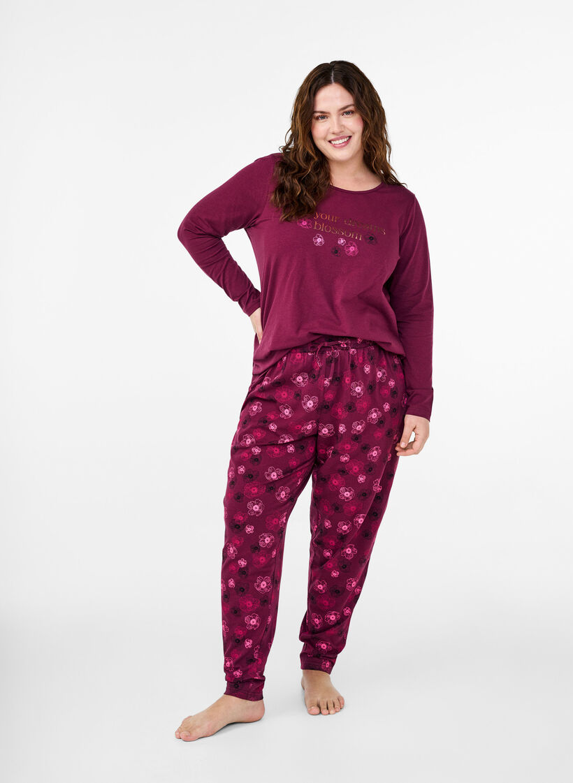 Cotton pyjamas pants with print, Dark Bordeaux, Model image number 0