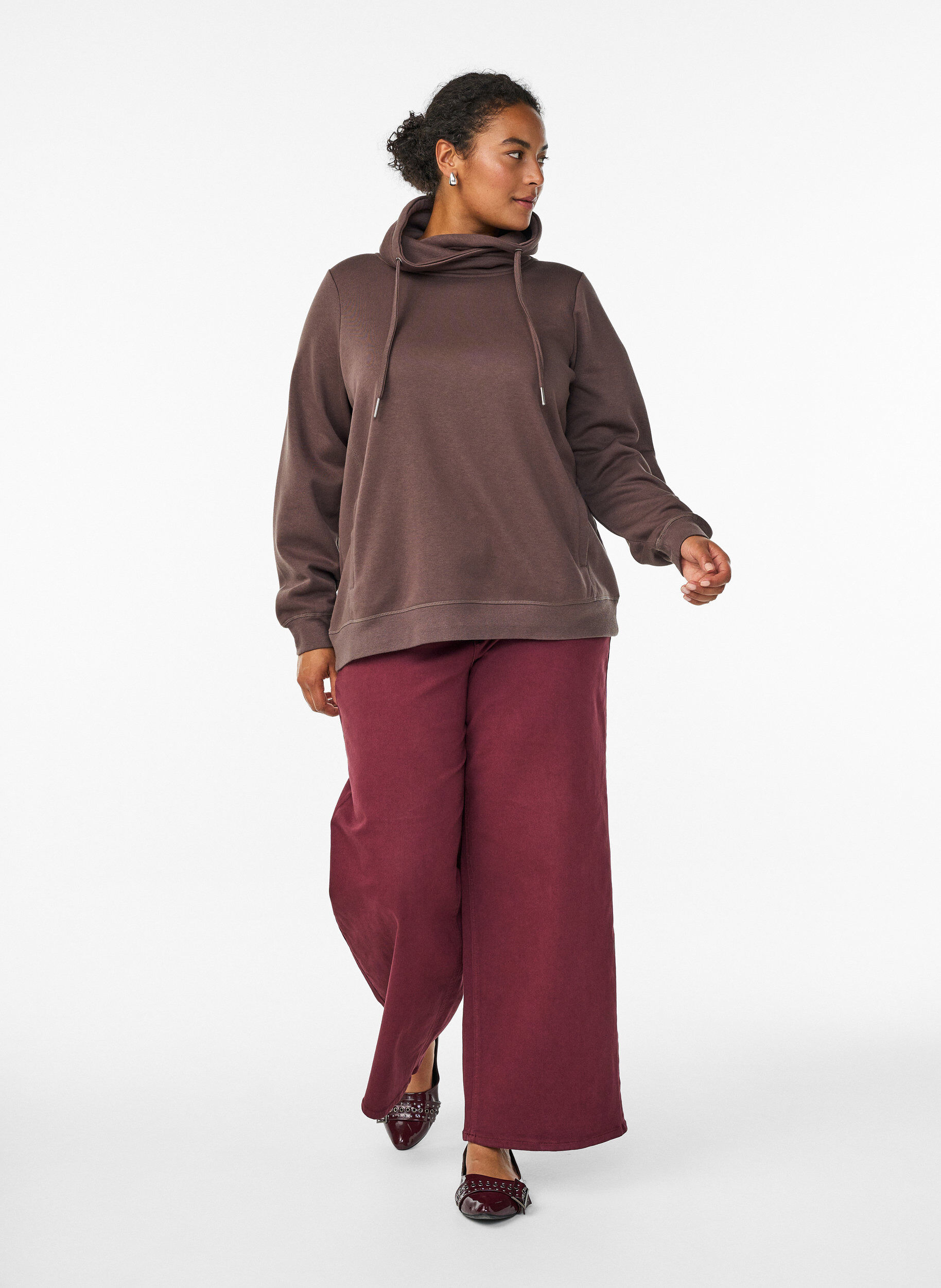 ZizzifashionSweatshirt with high collar and pockets, Brown, Model image number 1