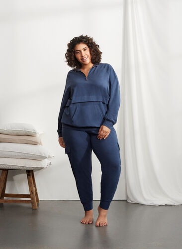 Jumper with zip and pocket, Insignia Blue Mel. , Image image number 0