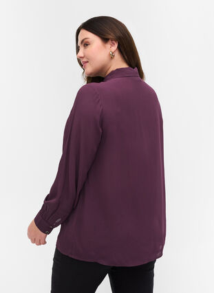 Viscose shirt with buttons and frill details, Plum Perfect, Model image number 1