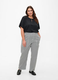 Striped cargo jeans with a straight fit, Black White Stripe, Model