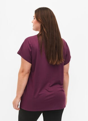 Short-sleeved workout t-shirt, Italian Plum, Model image number 1