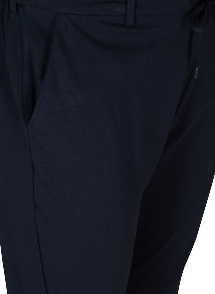 Cropped Maddison trousers, Blue, Packshot image number 2