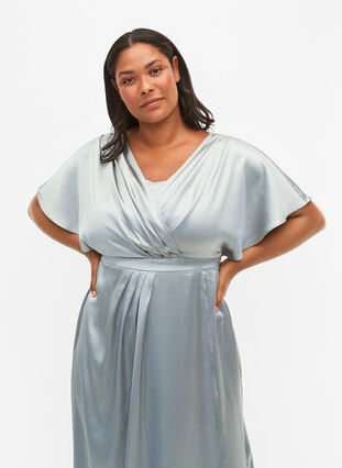 Maxi dress with wrap and short sleeves, Silver Blue, Model image number 3