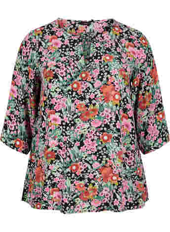 Floral blouse with 3/4 sleeves