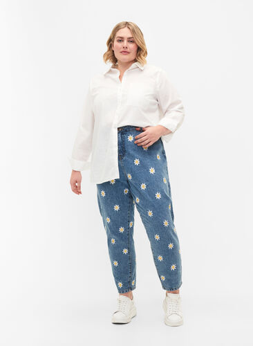 Cropped Mille jeans with embroidered flowers, Light Blue Flower, Model image number 0
