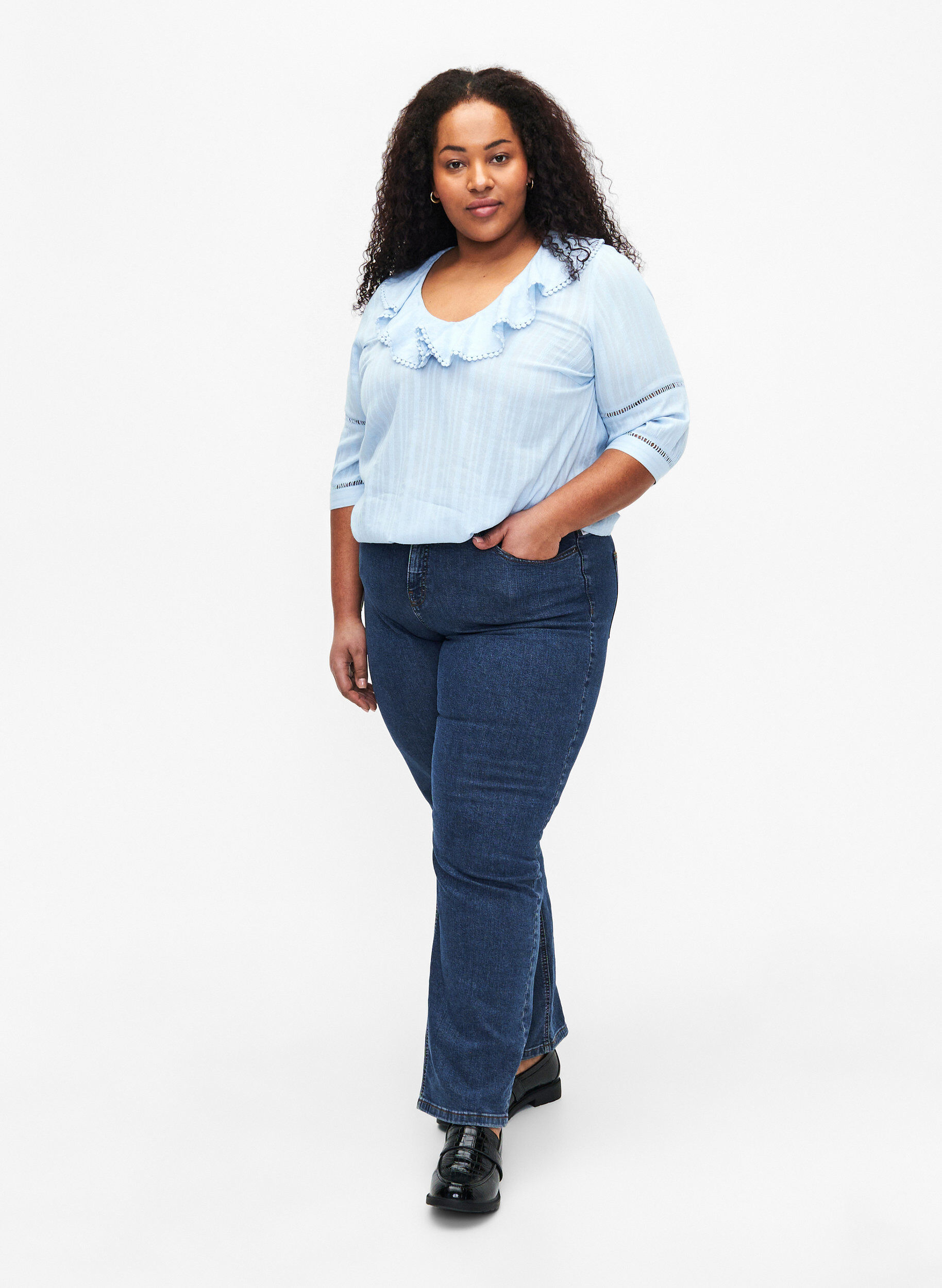 Zizzifashion Blouse with 3/4 sleeves and lace, Chambray Blue, Model image number 2