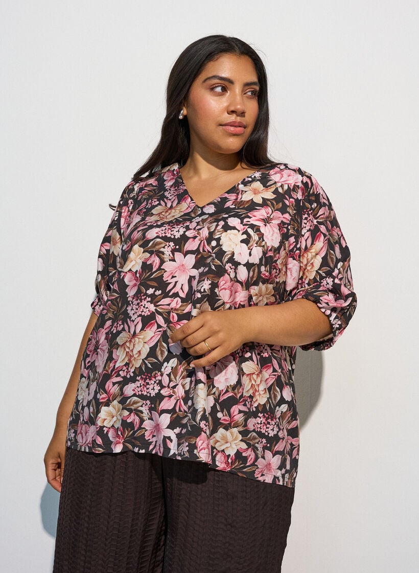 Viscose blouse with V-neck, Rose, Model image number 0