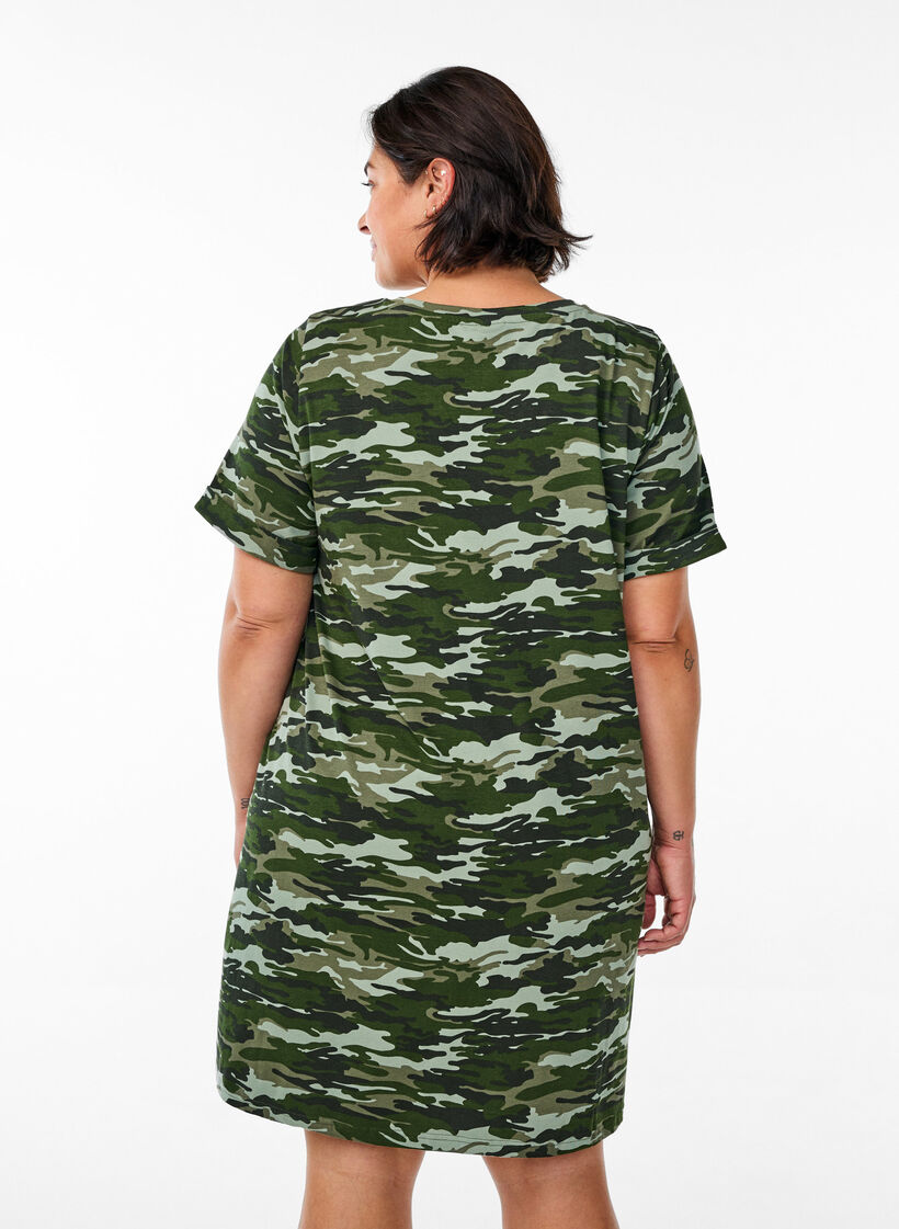 Short T-shirt dress in cotton jersey, Green, Model image number 2