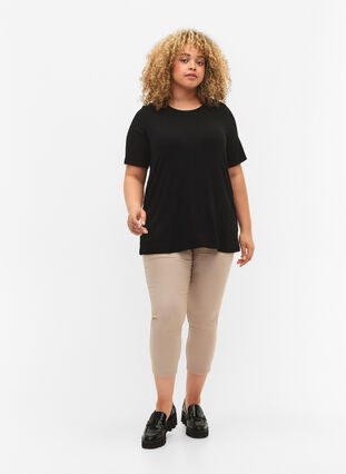 T-shirt in viscose with rib structure, Black, Model image number 2