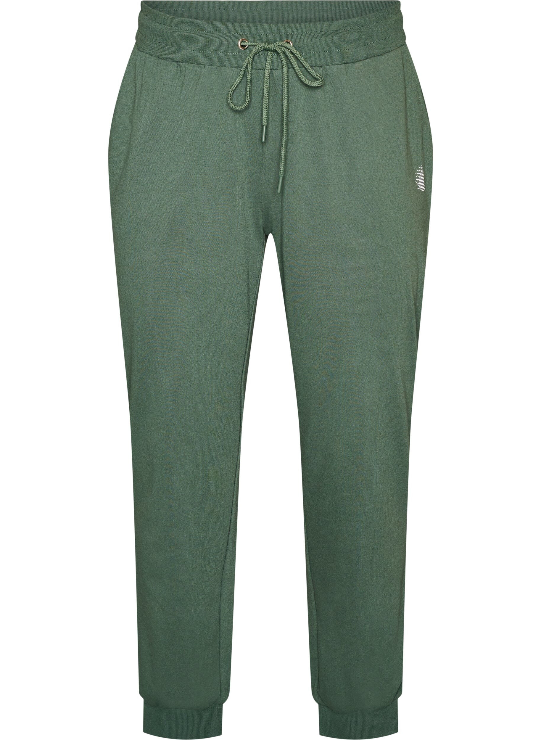 Loose workout trousers with pockets