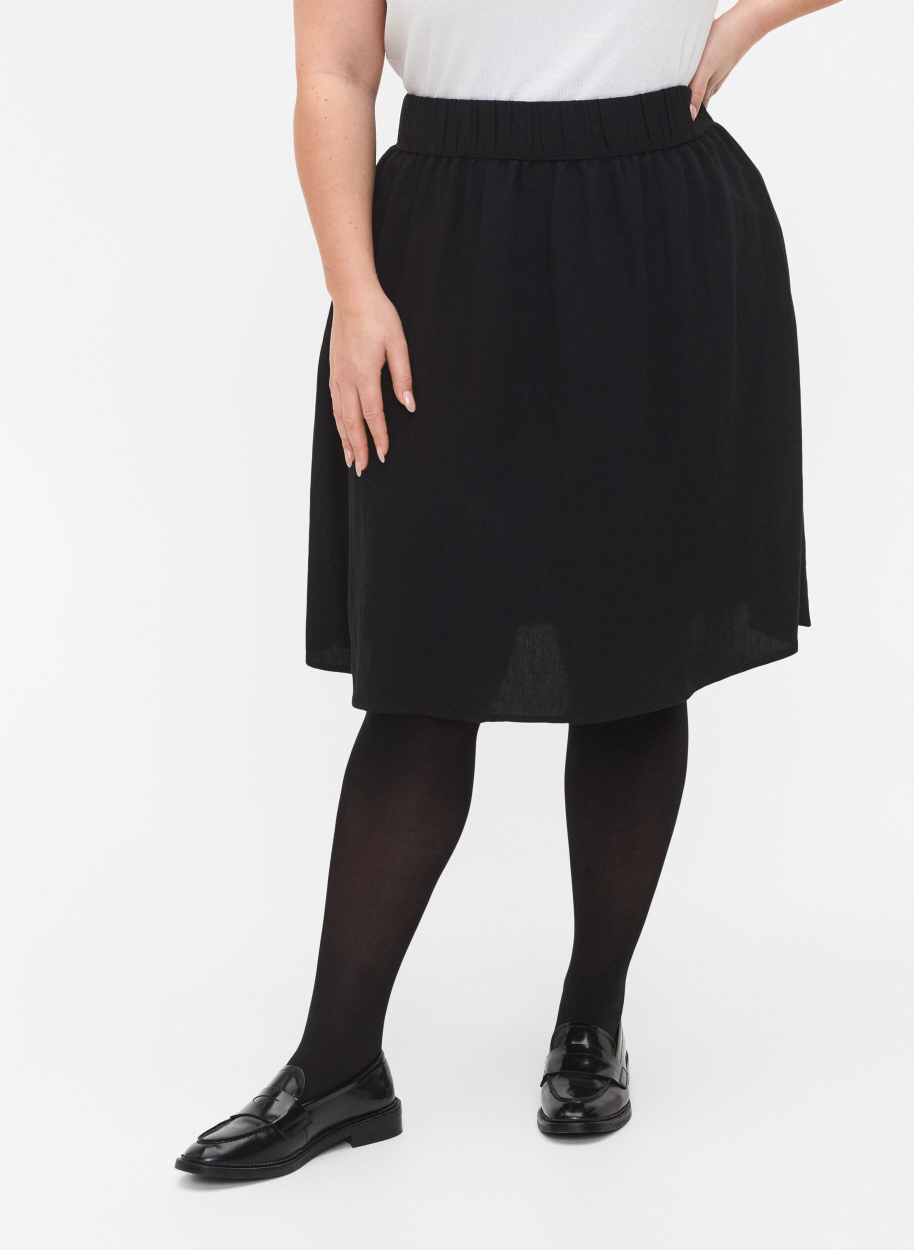 Zizzifashion Loose viscose skirt, Black, Model image number 3