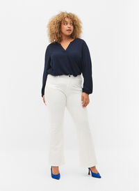 High-waisted Ellen bootcut jeans, White, Model