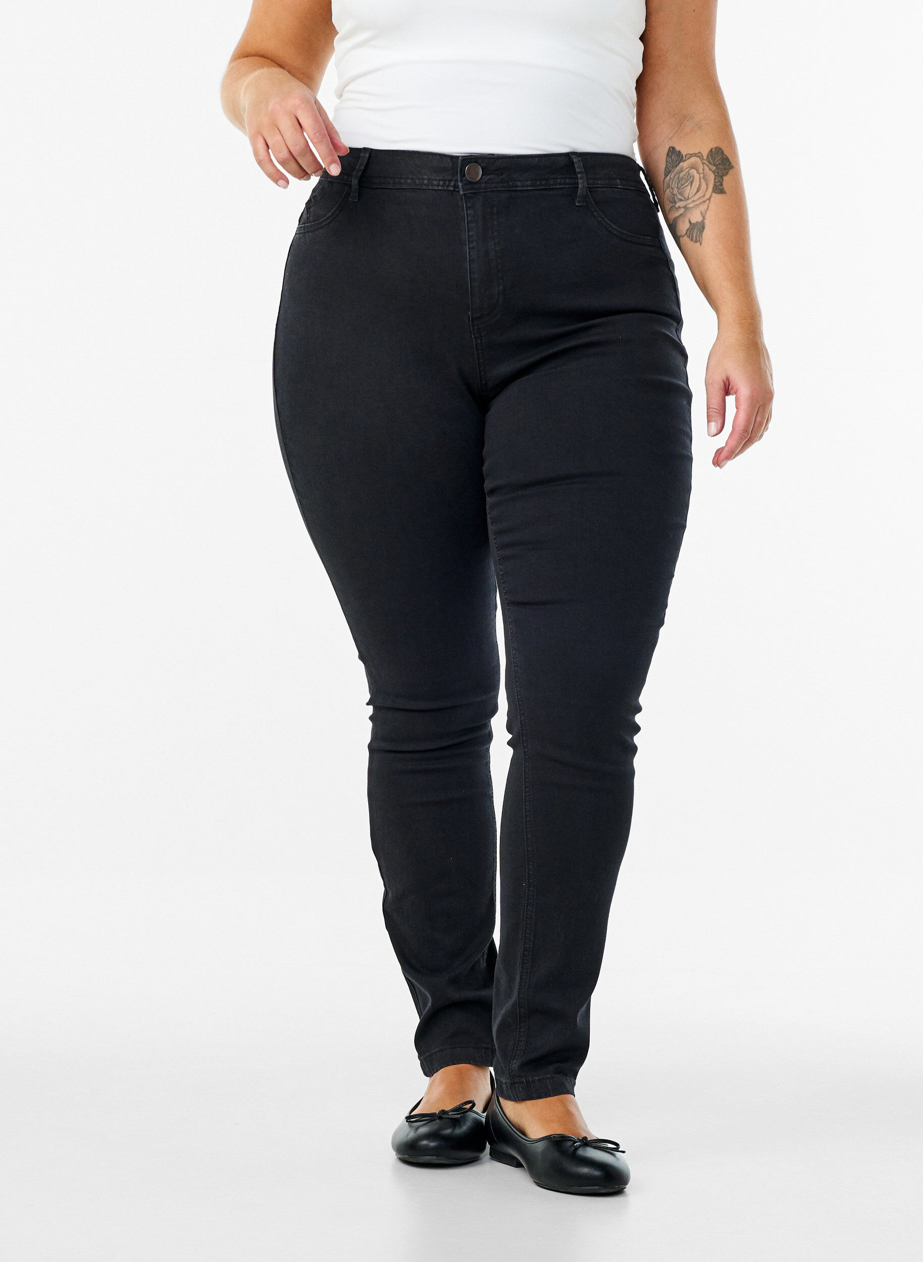Zizzifashion Super slim Amy jeans with high waist, Black, Model image number 2