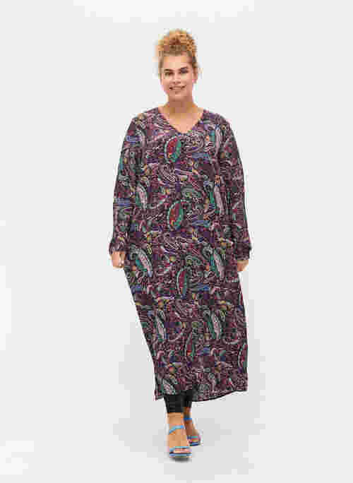 Viscose midi dress with paisley print