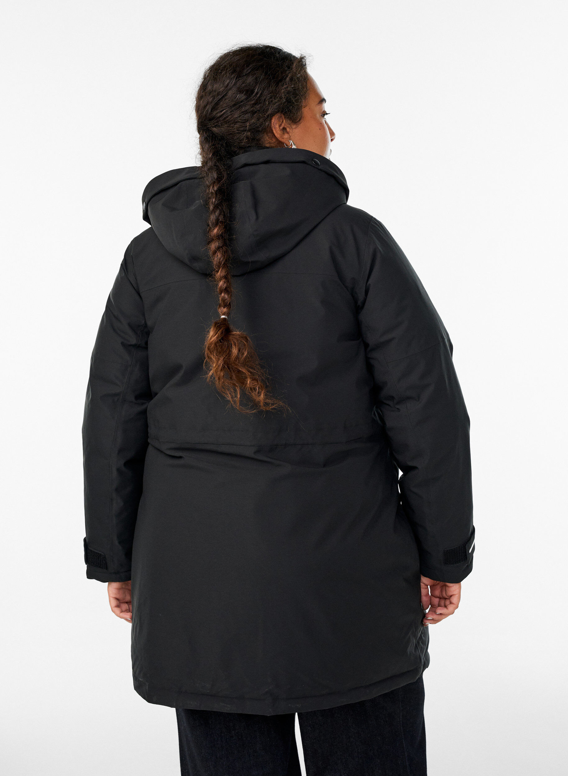 ZizzifashionWater-repellent parka with a hood and functional details, Black, Model image number 2