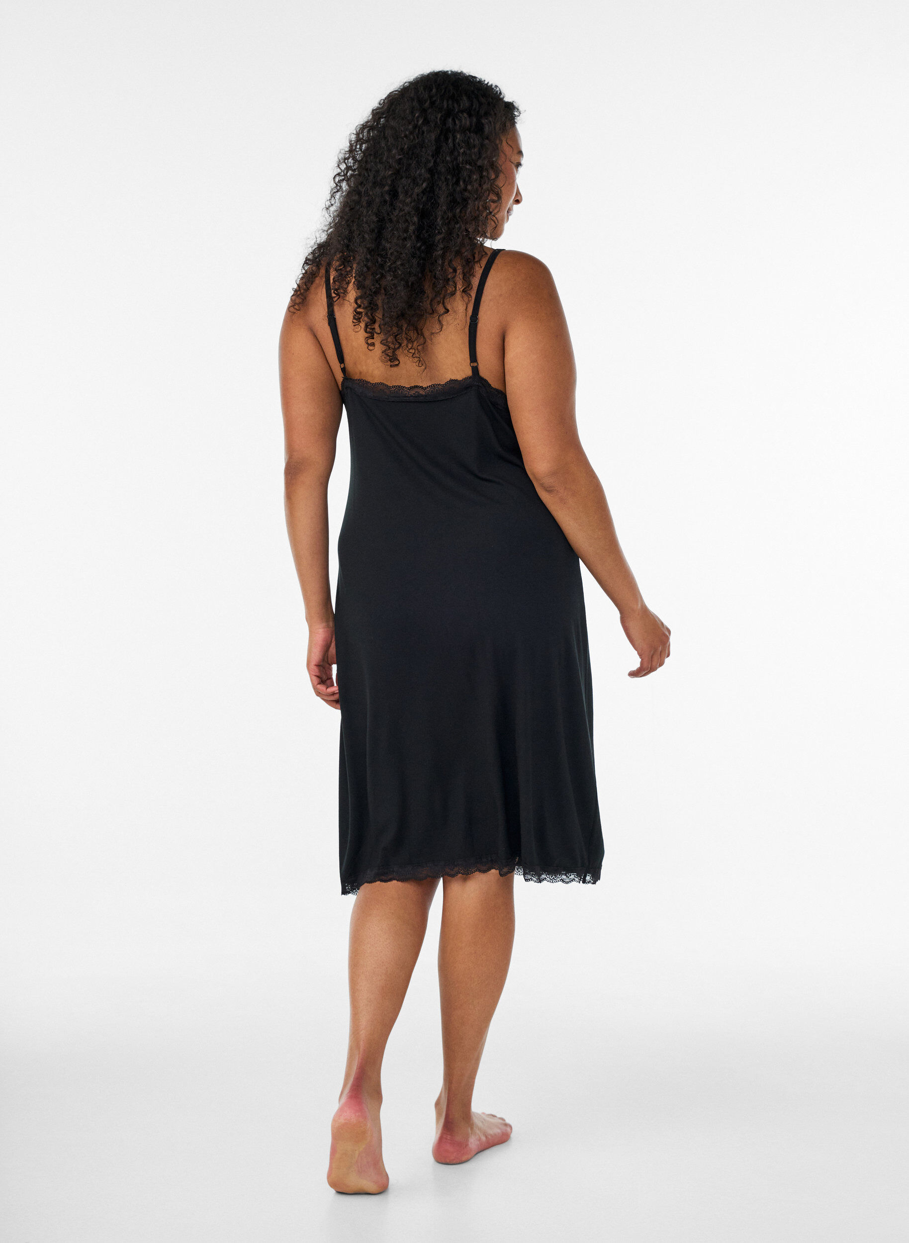 ZizzifashionViscose nightgown with lace and slits, Black, Model image number 1