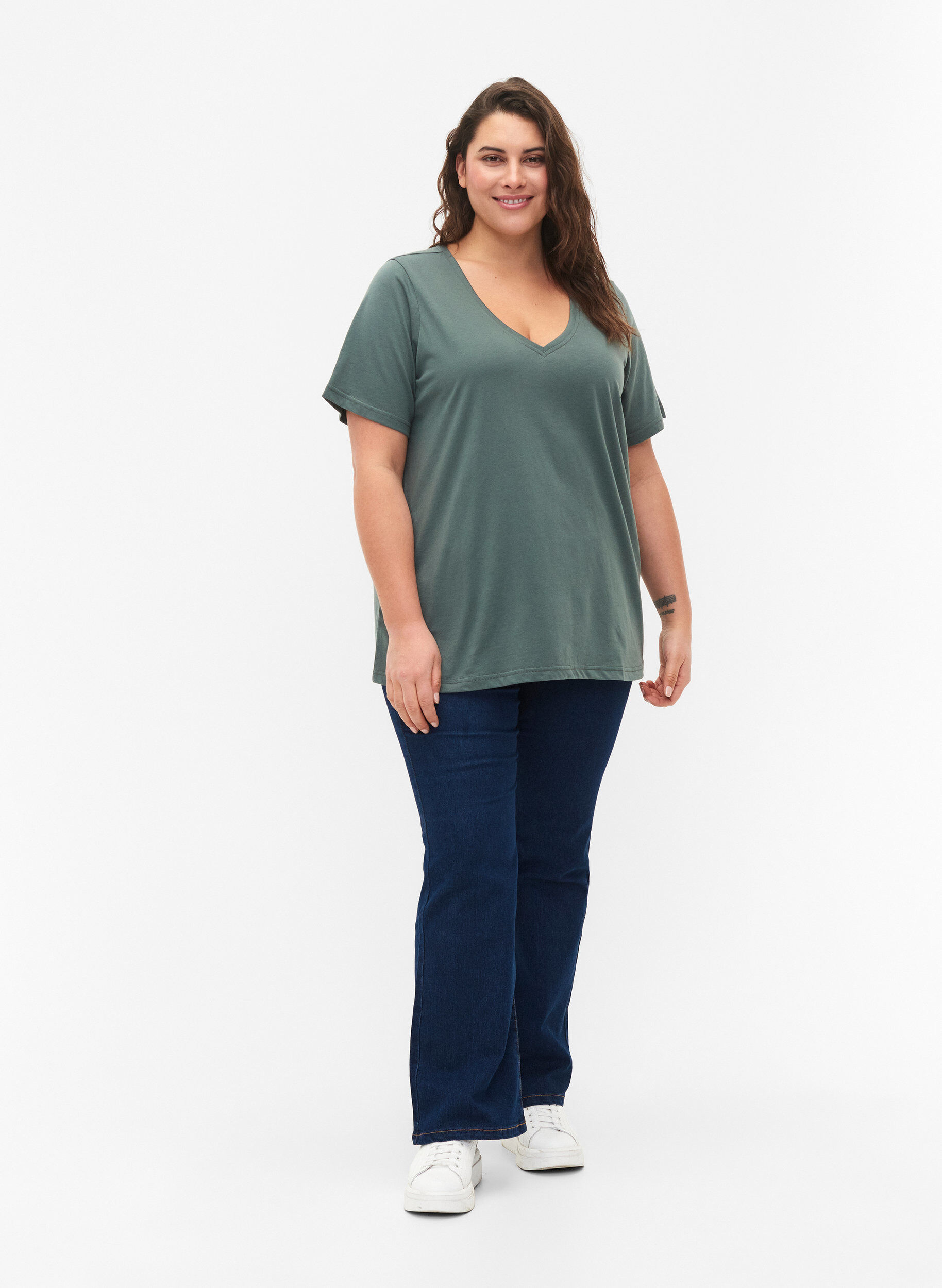Zizzifashion FLASH - T-shirt with v-neck, Balsam Green, Model image number 2