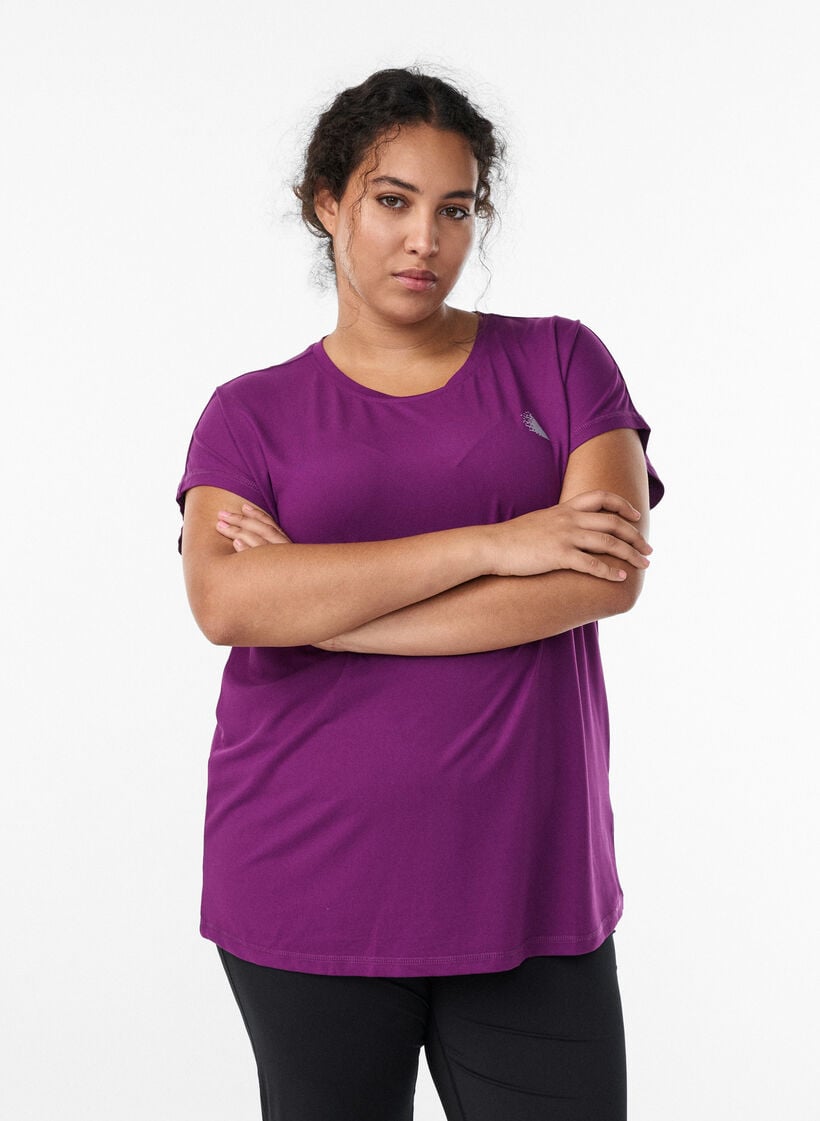 Solid-coloured training T-shirt, Purple, Model image number 0