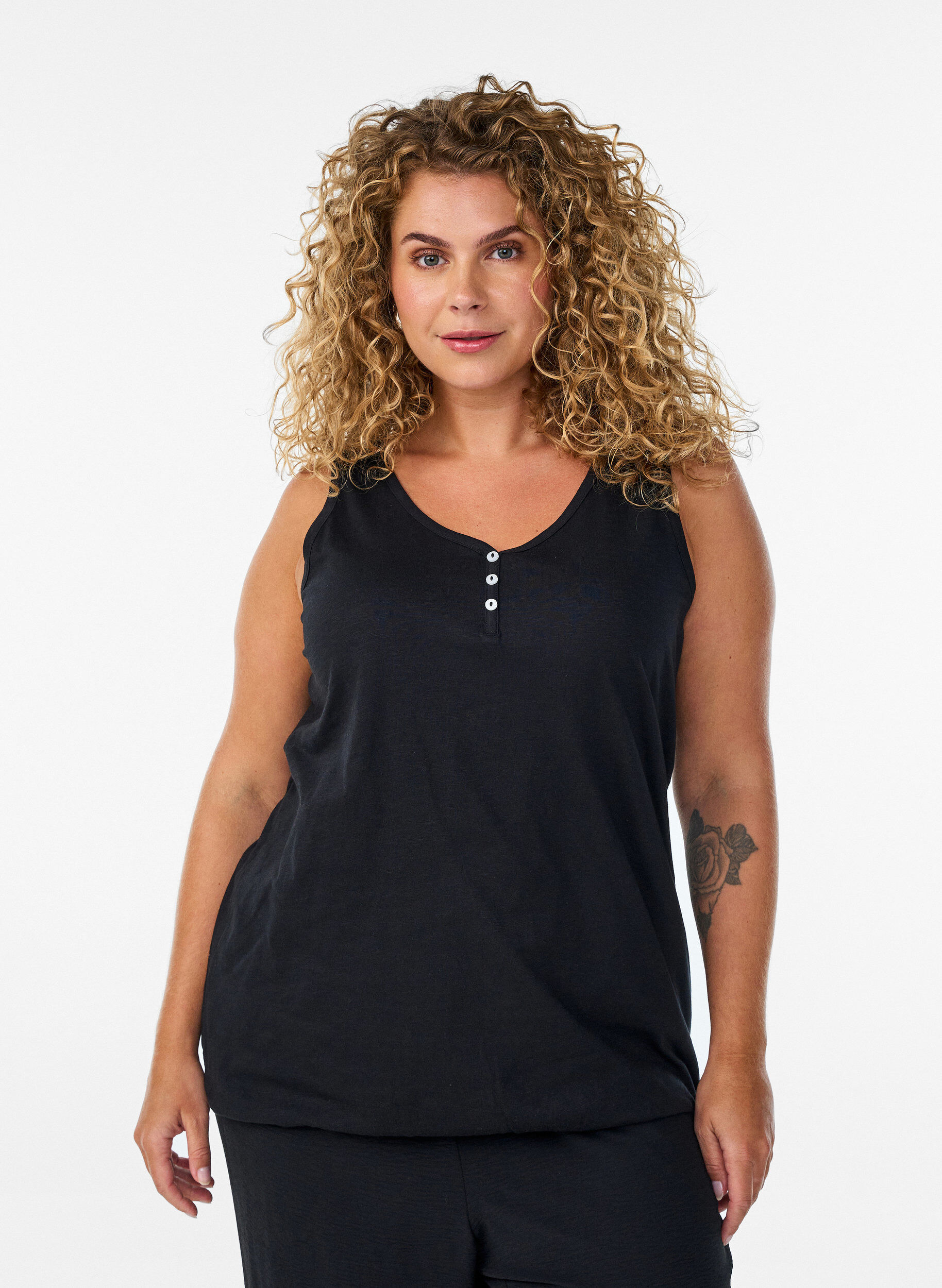 ZizzifashionTank top in organic cotton with V-neck and buttons, Black, Model image number 0