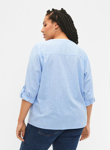 Shirt blouse in cotton with a v-neck, Serenity, Model image number 1
