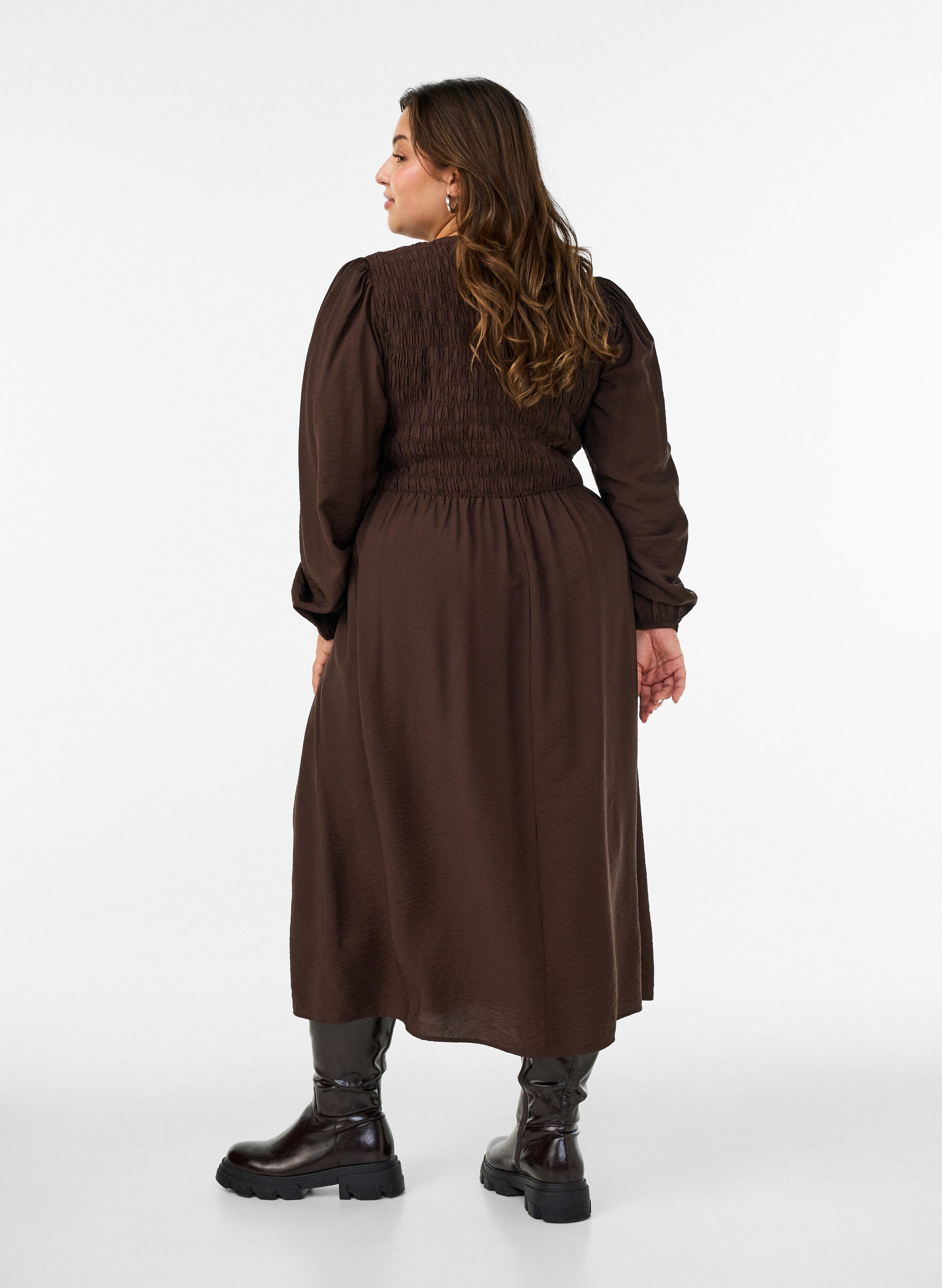 ZizzifashionMidi dress in viscose with smocking, Brown, Model image number 2