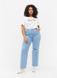High waisted Gemma jeans with hole on the knee, Ex Lgt Blue, Model