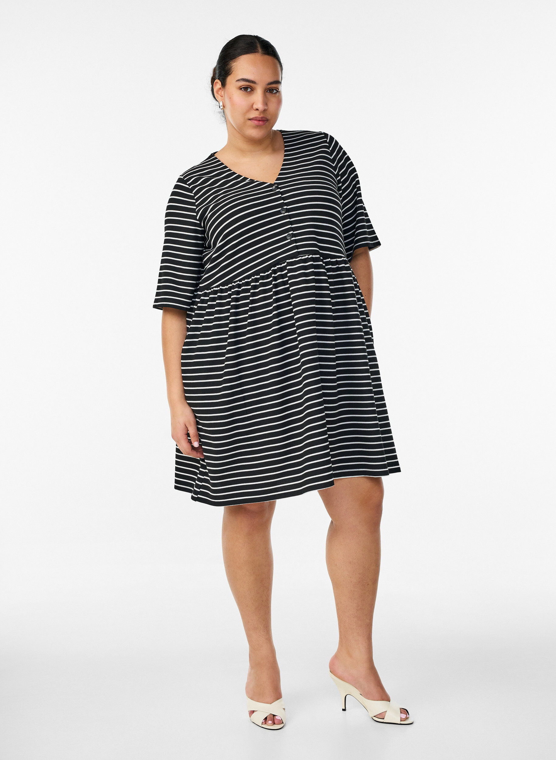 ZizzifashionDress with a ribbed texture and an empire line, White, Model image number 1