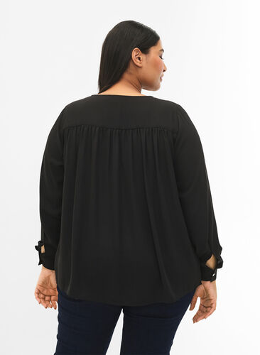 Long sleeve blouse with wrinkles on the back, Black, Model image number 1